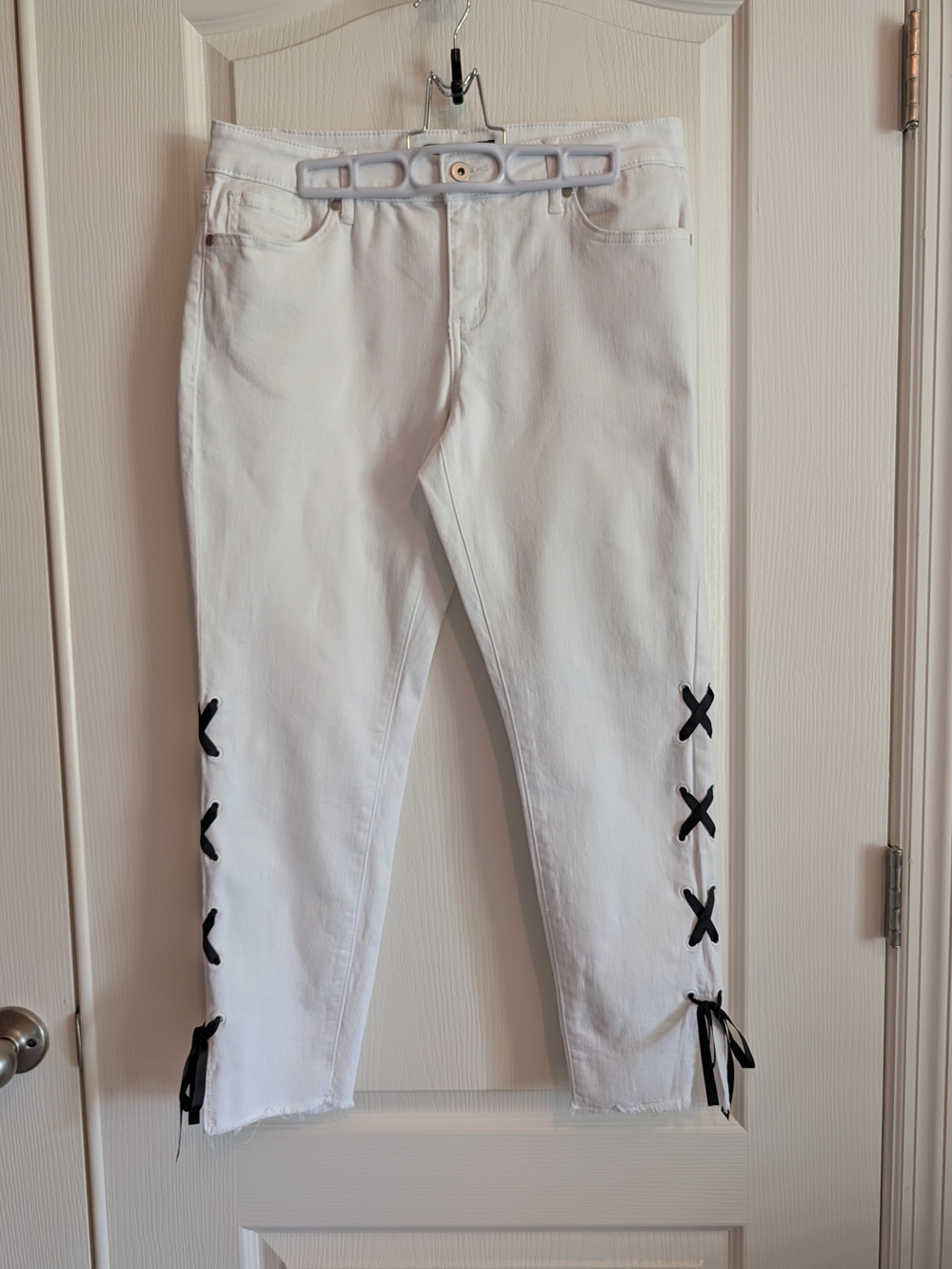 Boston Proper White Women’s Lace-Up Ankle Jeans SZ 30
